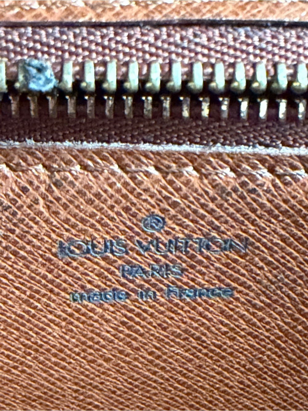 Louis Vuitton Monogram Bordeaux crossbody 🤎 - Picture 9 of 14